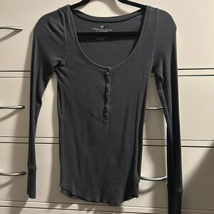 Grey longsleeve Henley top